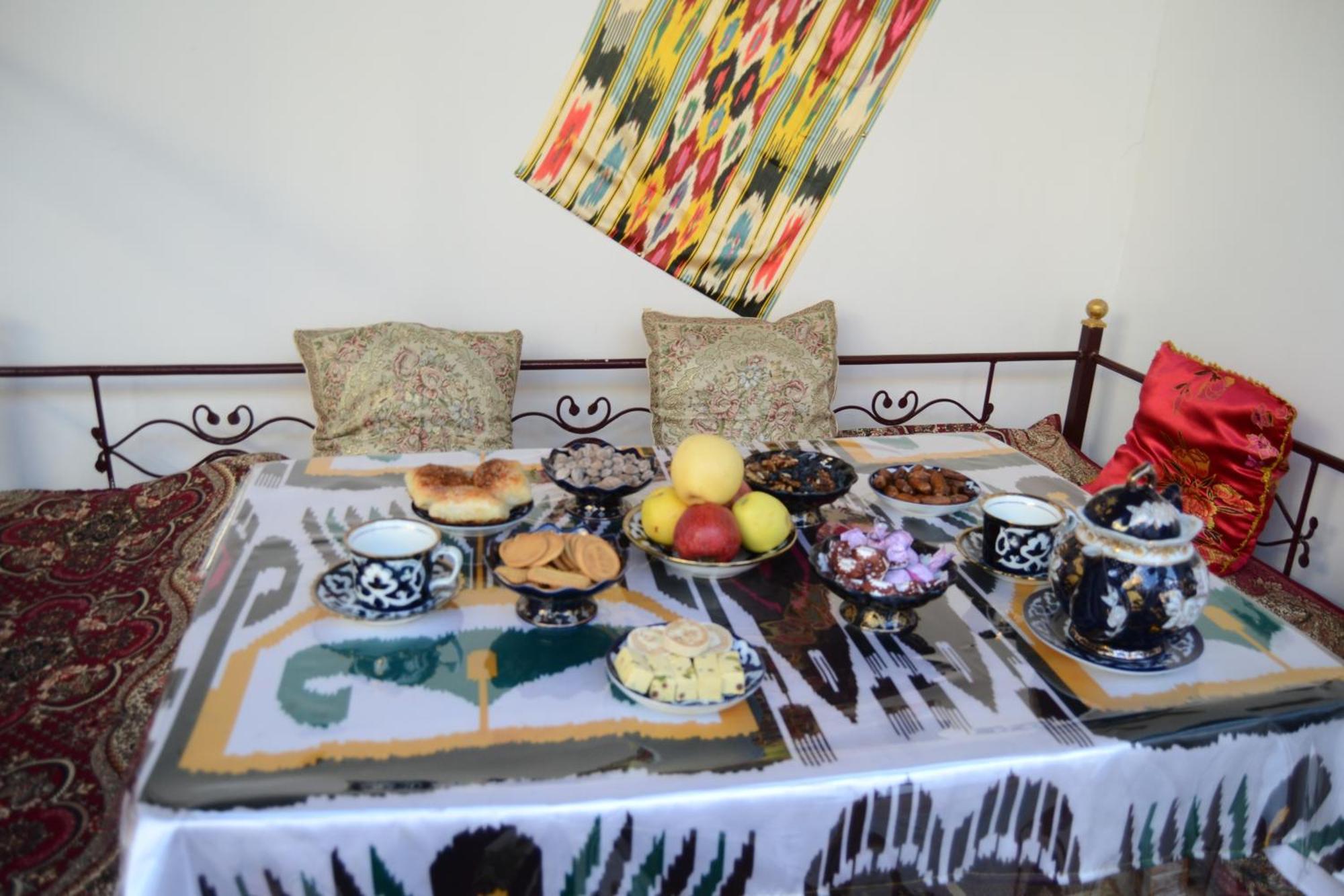 Orzu Guest House Bukhara Ruang foto